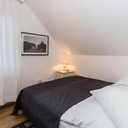 Haus Seerose Whg 1 Apartment Westerland